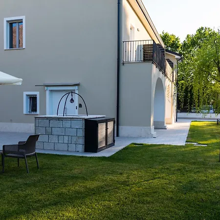 Apartmanhotel Dimora Rosae 3*