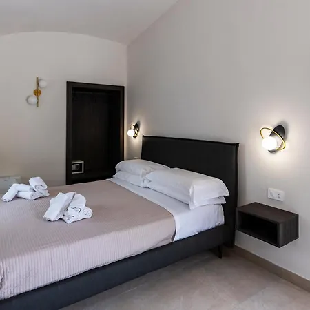 Dimora Rosae Apartmanhotel 3*